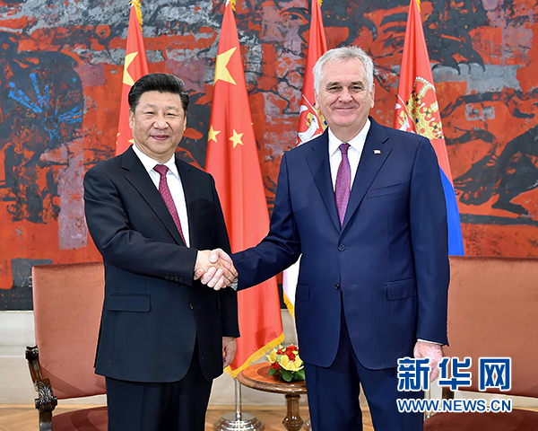 6月18日,国家主席习近平在贝尔格莱德同塞尔维亚总统尼科利奇举行会谈。 新华社记者 李涛 摄 6月18日,国家主席习近平在贝尔格莱德同塞尔维亚总统尼科利奇举行会谈。 新华社记者 李涛 摄