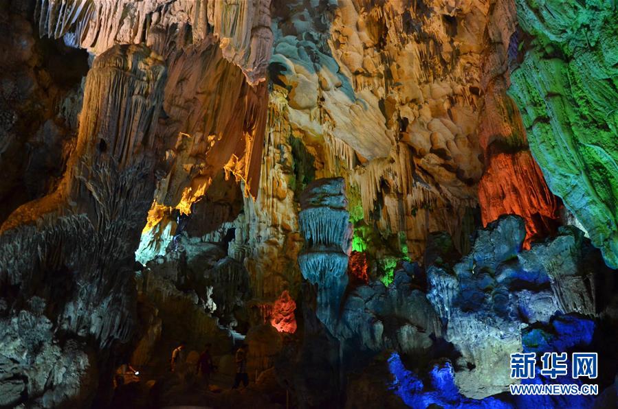 （晚报）（3）越南下龙湾风光