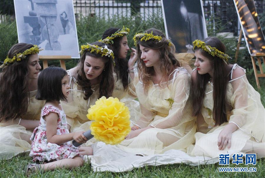（XHDW）罗马尼亚庆祝传统节日仙女节