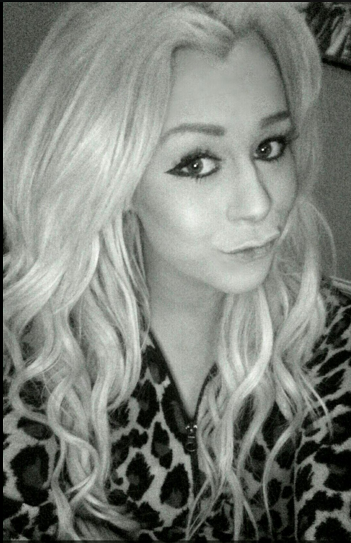 英男子从&ldquo;帅弟&rdquo;变选美冠军 期待为变性人代言