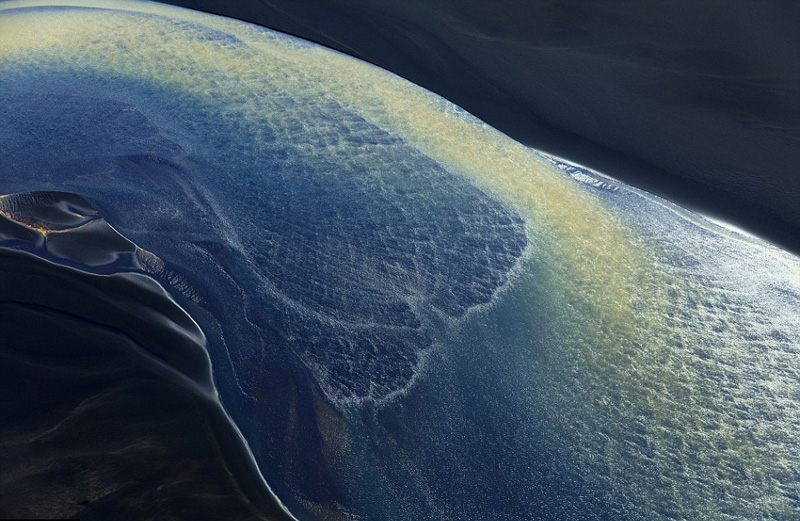 美摄影师航拍冰岛美轮美奂风景（组图）【5】