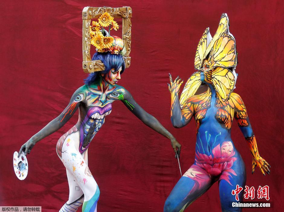 奥地利举行人体彩绘节 绚丽图案吸睛(组图)