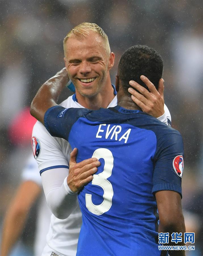 （欧锦赛）（4）足球&mdash;&mdash;四分之一决赛：法国胜冰岛