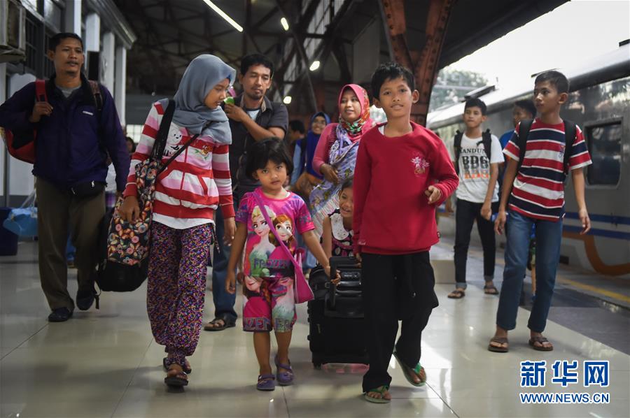 （XHDW）（2）印尼开斋节后迎来返程客流高峰