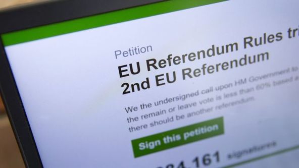 英国政府拒绝第二次公投请愿 需着手准备脱欧程序