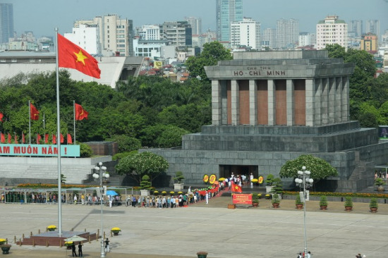 阮氏金银当选越南第十四届国会主席系首位女主席