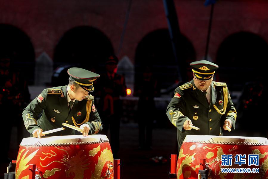 （国际&middot;图文互动）（6）展示威武之师　奏响和谐旋律&mdash;&mdash;记中国人民解放军军乐团参加芬兰哈米纳国际军乐节 