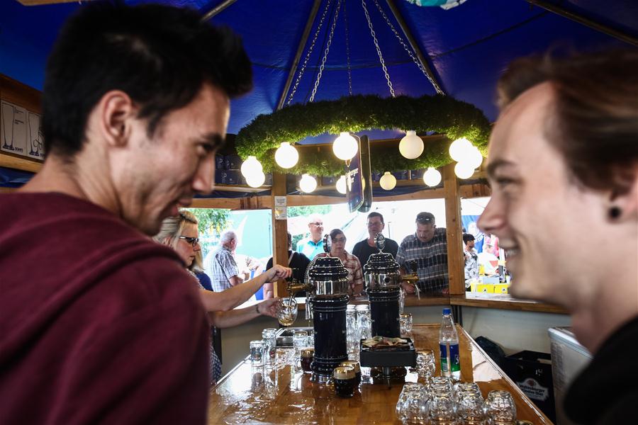 （国际）（4）德国柏林：周末逛逛柏林啤酒节