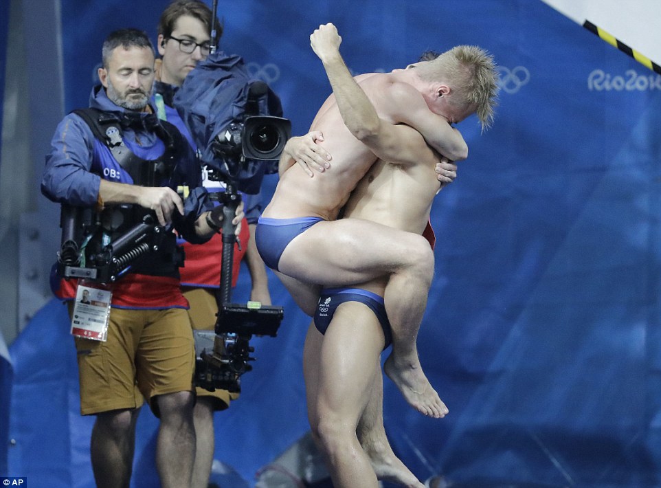 英国获历史上首枚跳水奥运金牌 英媒震惊:竟然赢了中国