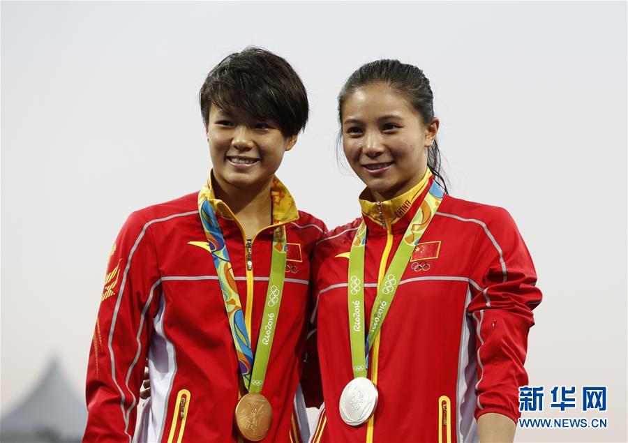 （里约奥运会&middot;领奖台）（1）跳水&mdash;&mdash;施廷懋、何姿包揽女子3米板冠、亚军