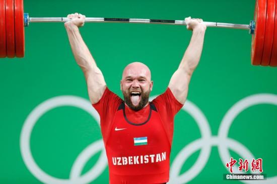 当地时间8月15日，里约奥运会男子105公斤级的举重比赛，乌兹别克斯坦选手鲁斯兰夺冠，他同时以237公斤打破了挺举的奥运会纪录。<a target='_blank' href='http://www.chinanews.com/' ><p align=
