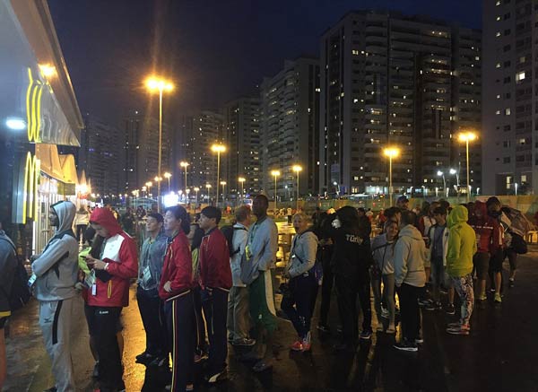 被运动员吃哭了！奥运村免费麦当劳宣布限量供应