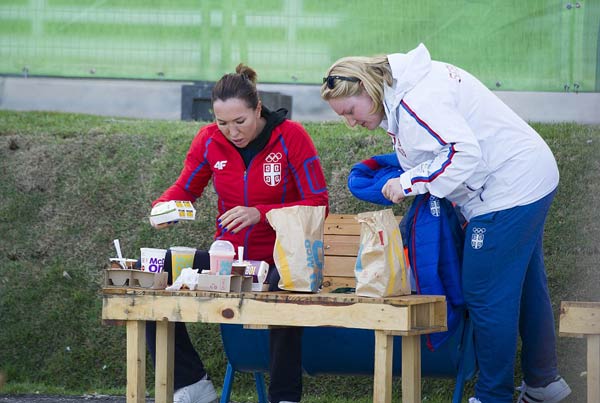 被运动员吃哭了！奥运村免费麦当劳宣布限量供应