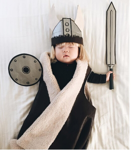 美洛杉矶4个月大&ldquo;睡美人&rdquo;萌态可掬成&ldquo;网红&rdquo;