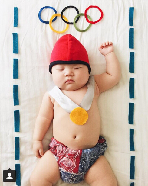 美洛杉矶4个月大&ldquo;睡美人&rdquo;萌态可掬成&ldquo;网红&rdquo;