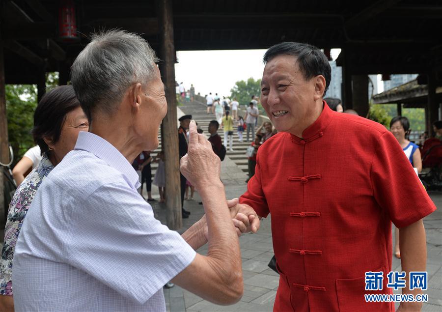 (杭州G20)(2)一名“老杭州”的开心世界