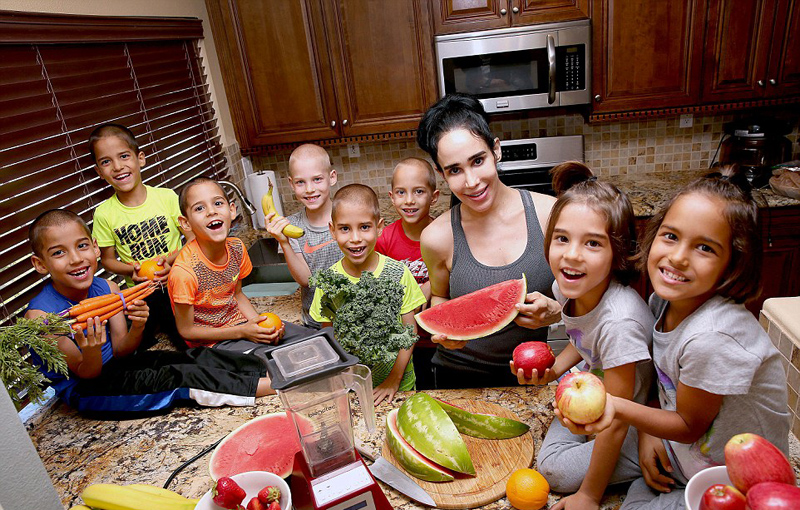 美国一女子生8胞胎成超级妈妈 震惊网友(组图)【9】