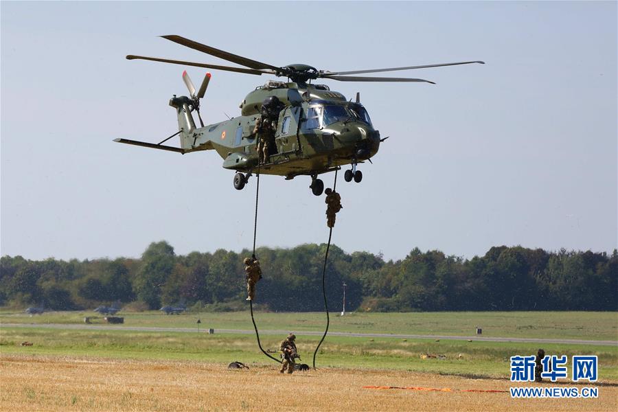 （国际）（4）比利时军队演练地空协同