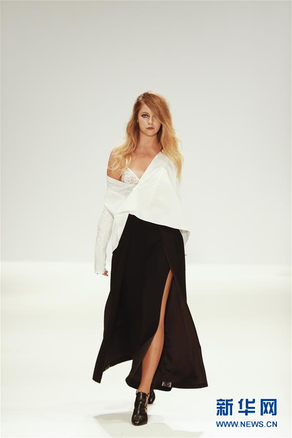 （国际）（1）中国定制内衣在伦敦时装周闪亮登场