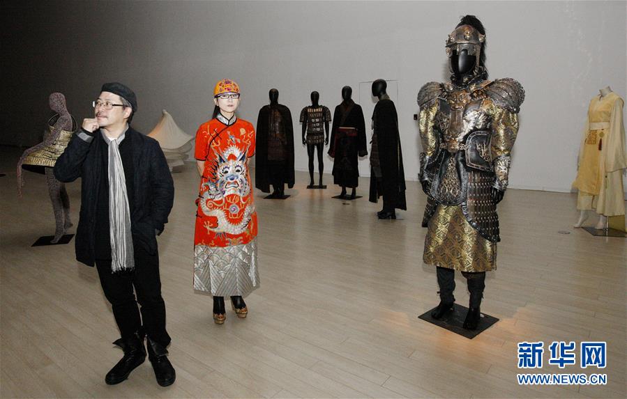 （文化）（1）《叶锦添：流形》艺术展在沪开幕