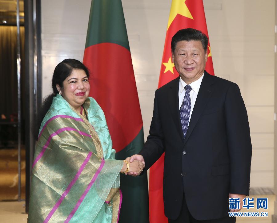 10月14日，国家主席习近平在达卡会见孟加拉国国民议会议长乔杜里。 新华社记者兰红光摄 