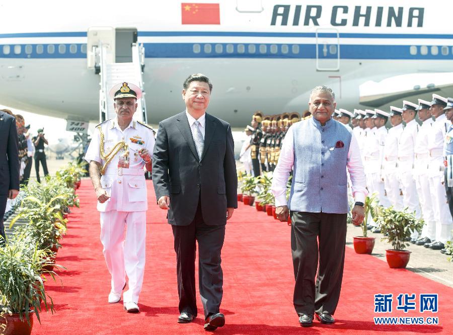 10月15日，國家主席習近平抵達印度果阿，應印度總理莫迪邀請，出席金磚國家領導人第八次會晤。 新華社記者謝環馳攝 