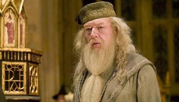 罗琳暗示邓布利多将在电影《神奇动物》中回归