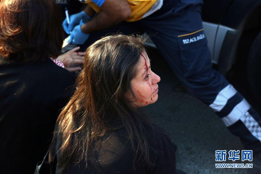 （XHDW）土耳其安塔利亚发生爆炸至少10人受伤