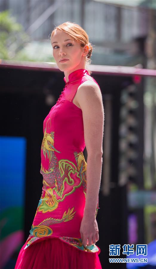 （国际）（2）&ldquo;华服与时尚&mdash;&mdash;中国丝绸服装秀&rdquo;在悉尼举行