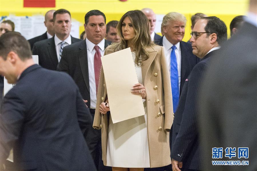 （晚报）唐纳德&middot;特朗普参加美国总统选举投票