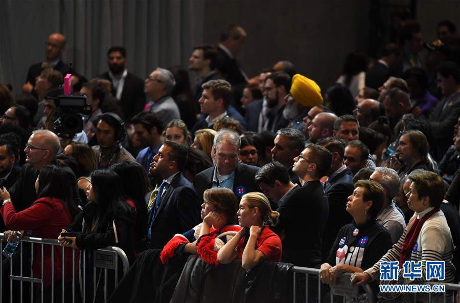 （XHDW）（1）希拉里&middot;克林顿承认在美国总统选举中失败 