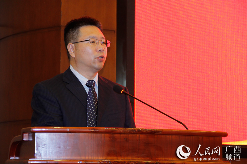 广西财经学院校长夏飞致辞