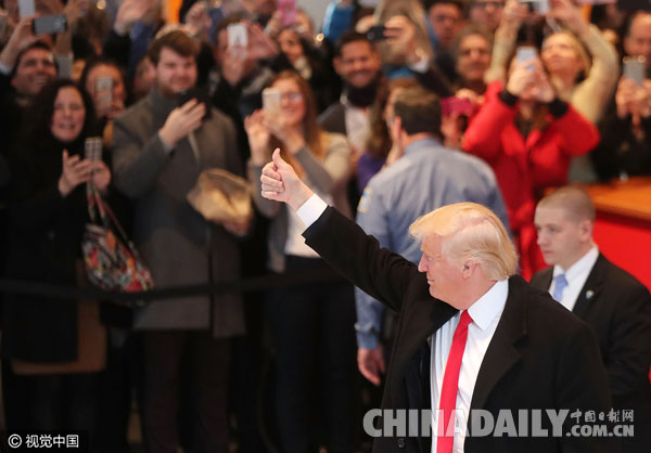 美大选投票日前后《纽约时报》电子版订阅者激增