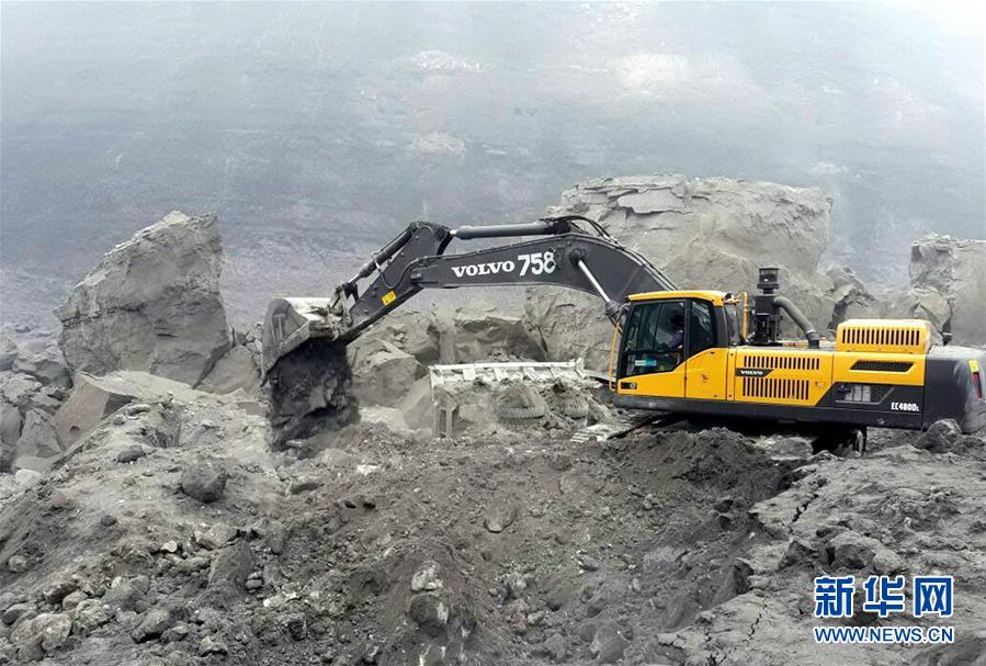 （国际）（1）印度露天煤矿坍塌事故遇难人数上升至11人