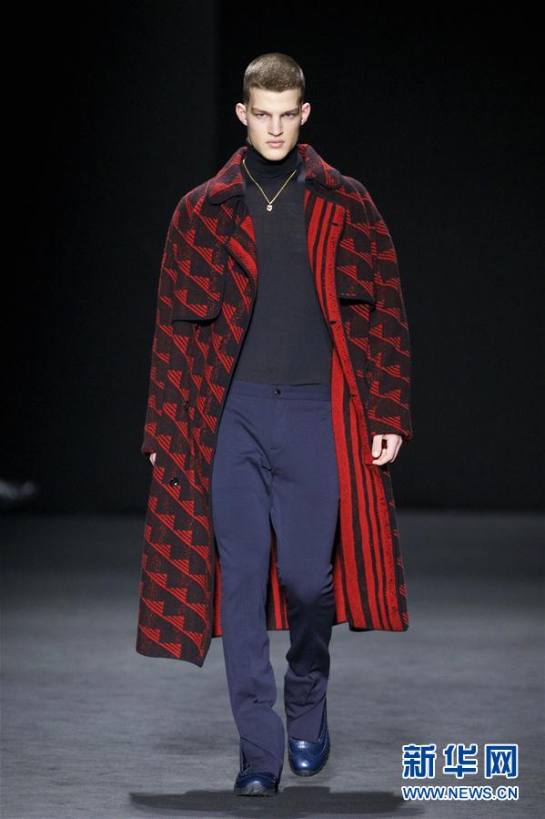 （国际）（2）范思哲秋冬男装亮相米兰时装周