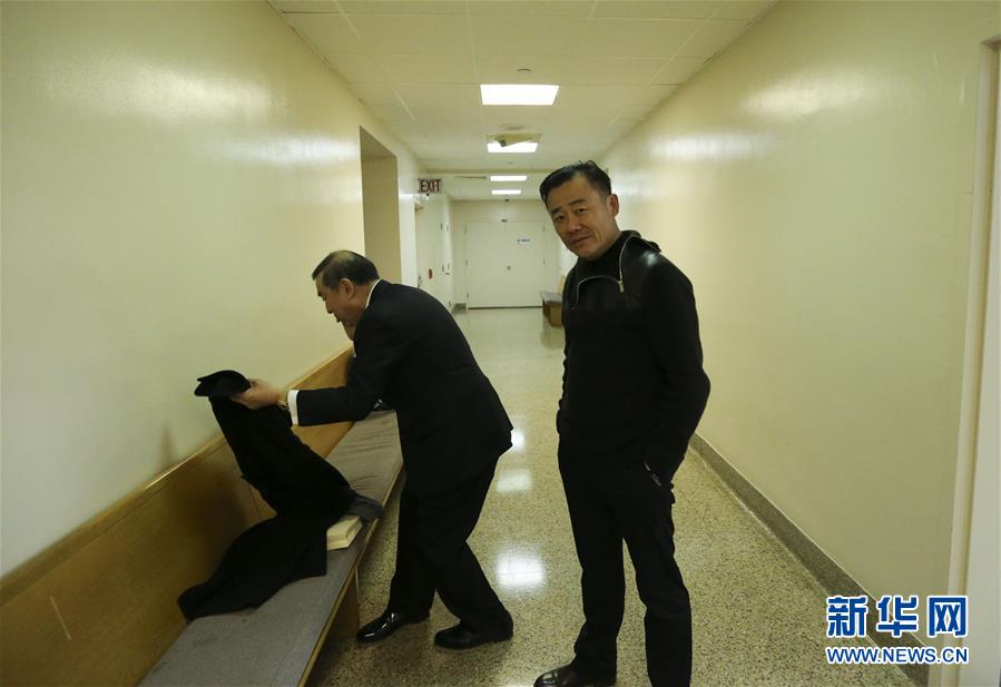 （国际）（2）周立波涉嫌&ldquo;非法持有枪支和毒品&rdquo;被美国法院传讯