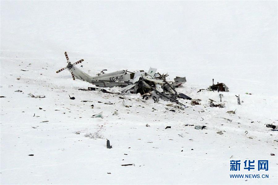 （外代一线）（9）意大利一架救援直升机坠毁6人遇难