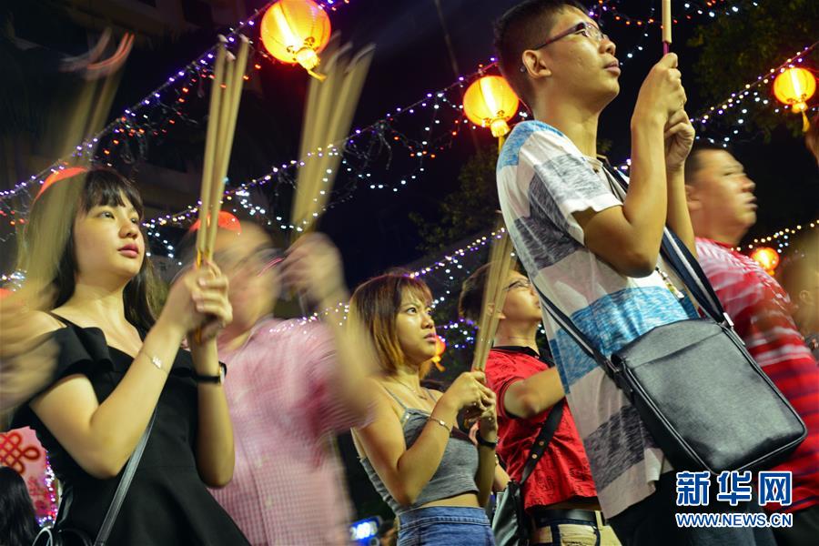 （XHDW）（2）新加坡：除夕夜祈福迎新春