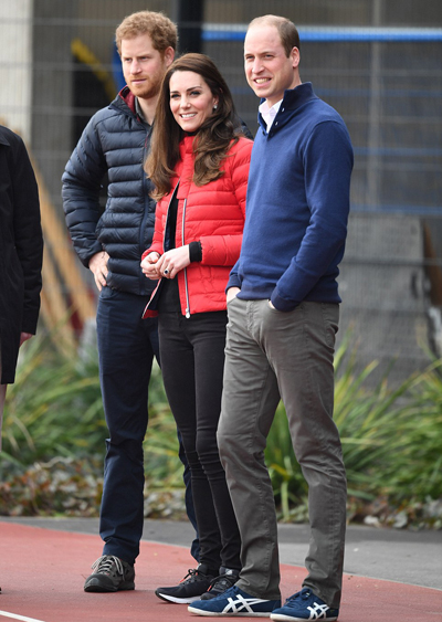 奔跑吧王室!威廉凯特夫妇和哈里王子为慈善赛