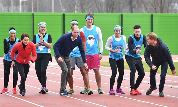 奔跑吧王室！威廉凯特夫妇和哈里王子为慈善赛跑