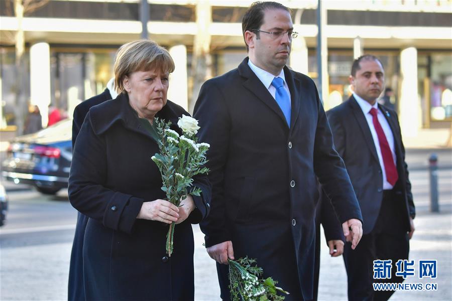 （外代一线）（2）德突总理悼念德圣诞市场袭击案遇难者