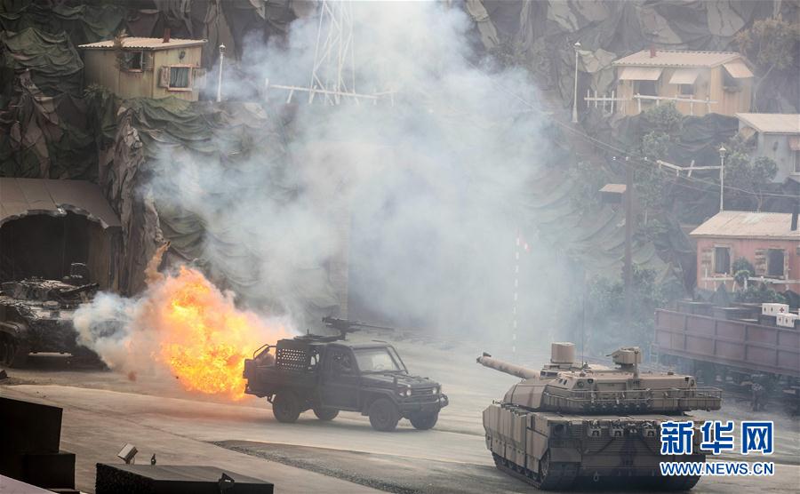 （外代一线）（5）第十三届阿布扎比国际防务展开幕