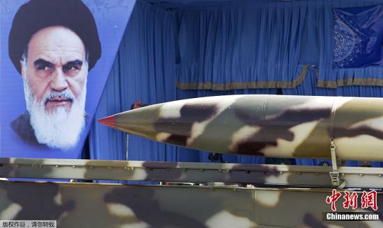 資料圖:伊朗舉行大型軍隊閱兵式慶祝建軍節。