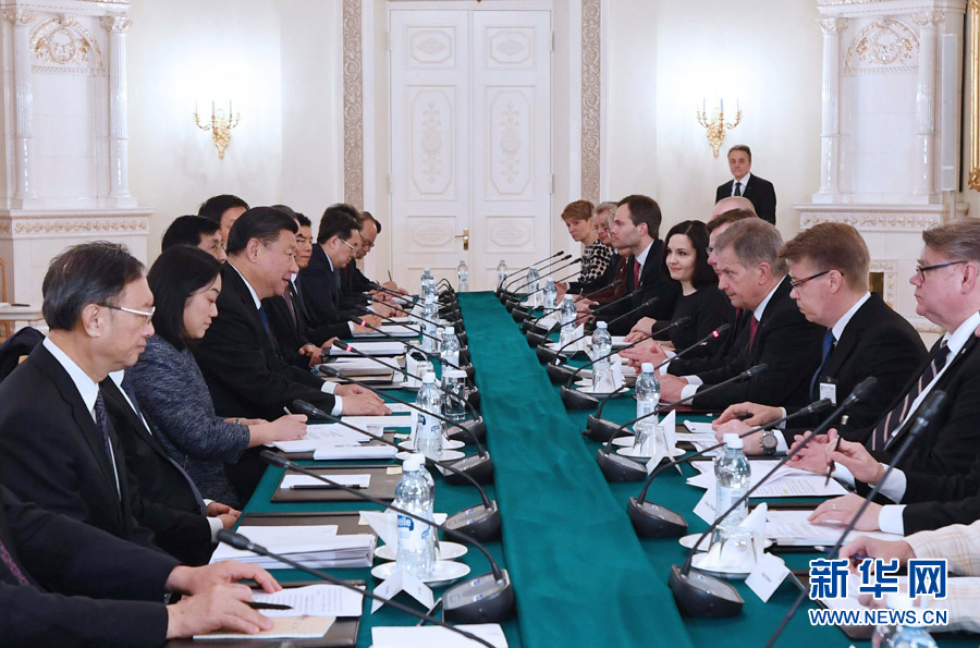 4月5日,国家主席习近平在赫尔辛基同芬兰总统尼尼斯托举行会谈。 新华社记者 饶爱民 摄 4月5日,国家主席习近平在赫尔辛基同芬兰总统尼尼斯托举行会谈。 新华社记者 饶爱民 摄