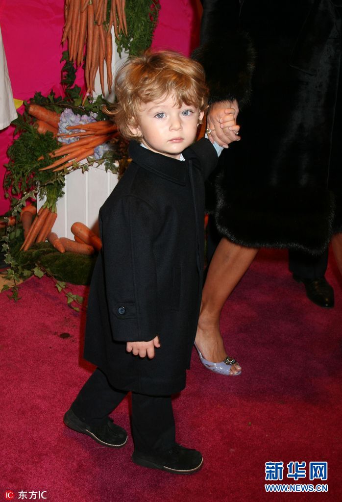 特朗普小儿子将移居白宫 小正太萌萌哒(组图)