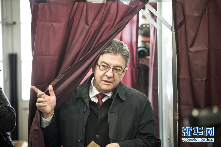 （国际）（1）让-吕克&middot;梅朗雄参加法国总统选举投票