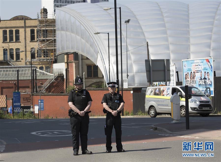 （国际）（5）英国：为死难者默哀