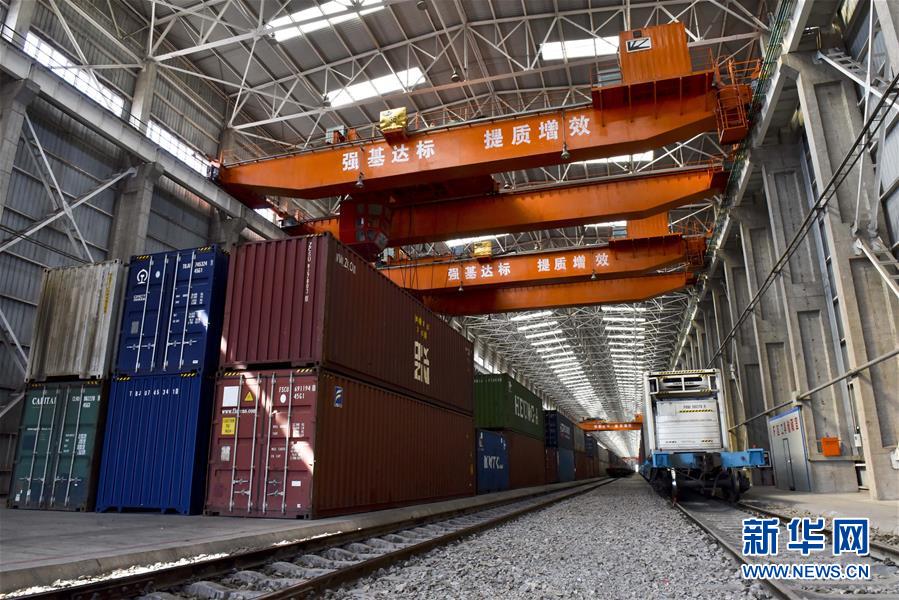 （一带一路&middot;好通道）（7）阿拉山口：&ldquo;钢铁驼队&rdquo;出境前的最后一站