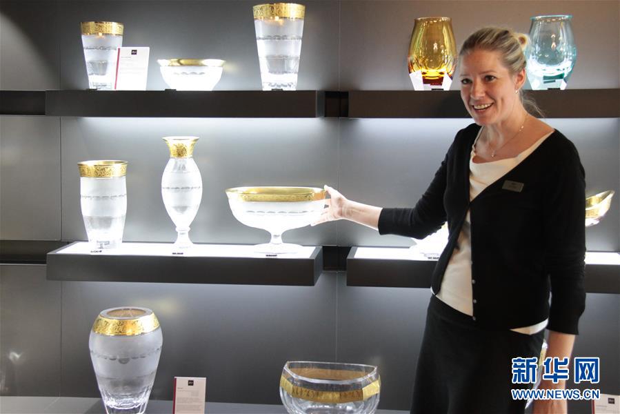 （国际）（2）探访捷克摩瑟水晶制作厂