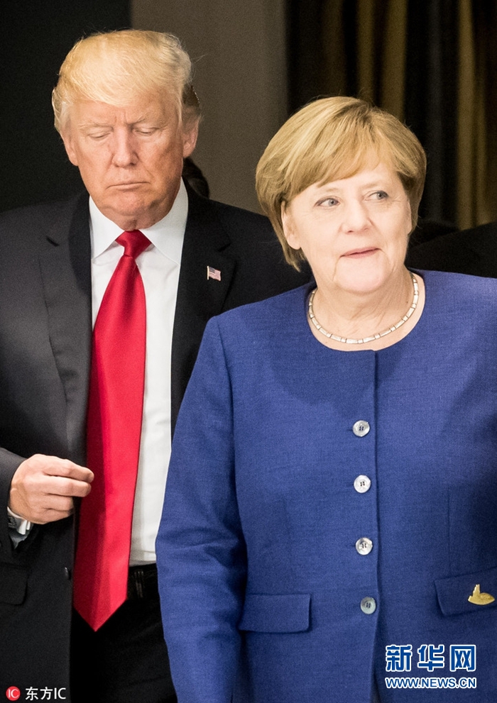 特朗普首秀G20峰会终于和德国总理握手 默克